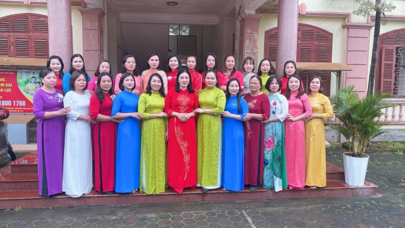Huyện Can Lộc: Nữ công chức, viên chức, lao động tích cực hưởng ứng “Tuần lễ Áo dài” năm 2024.